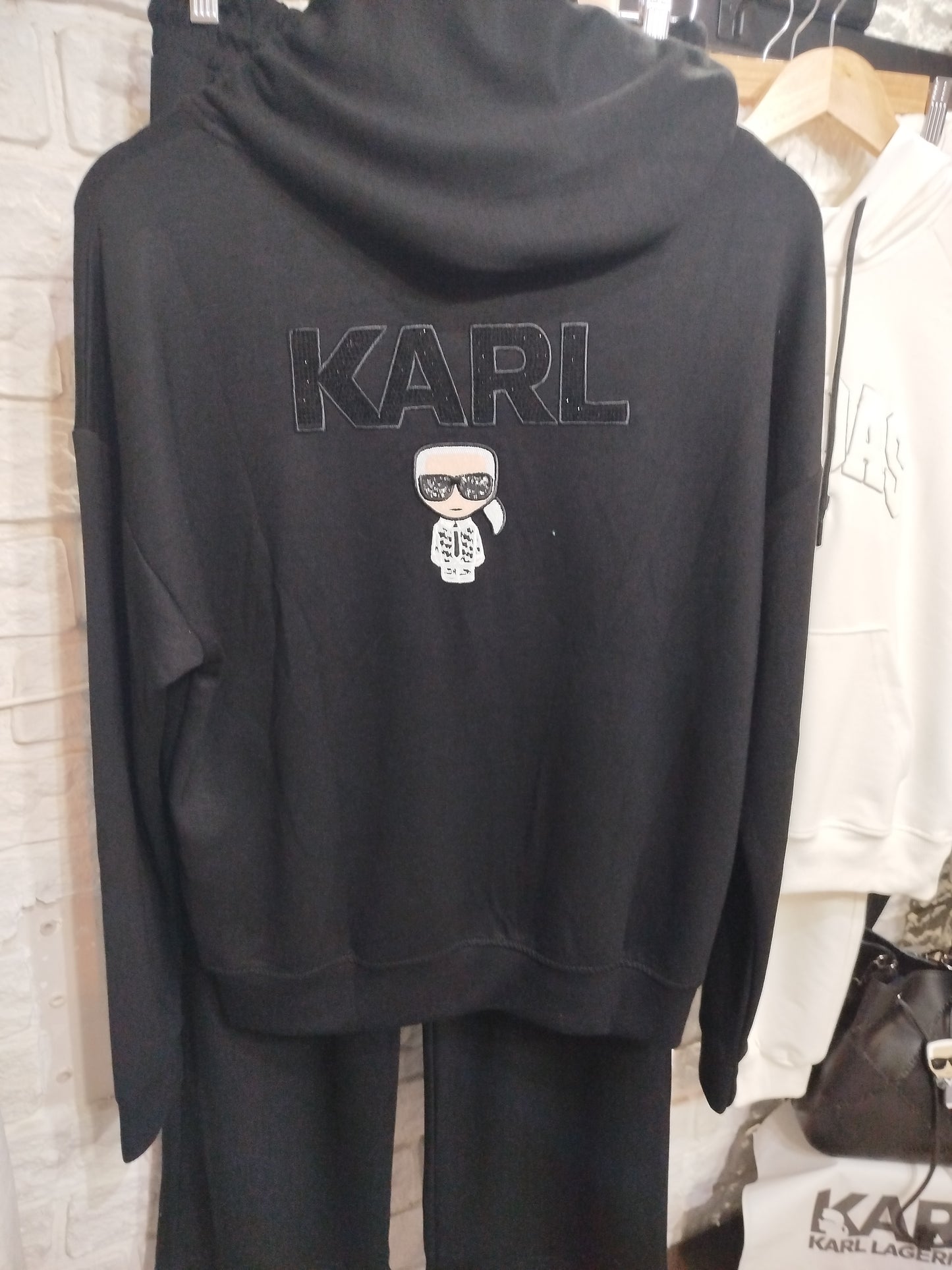 Γυναικείο σετ φόρμας Karl Lagerfeld