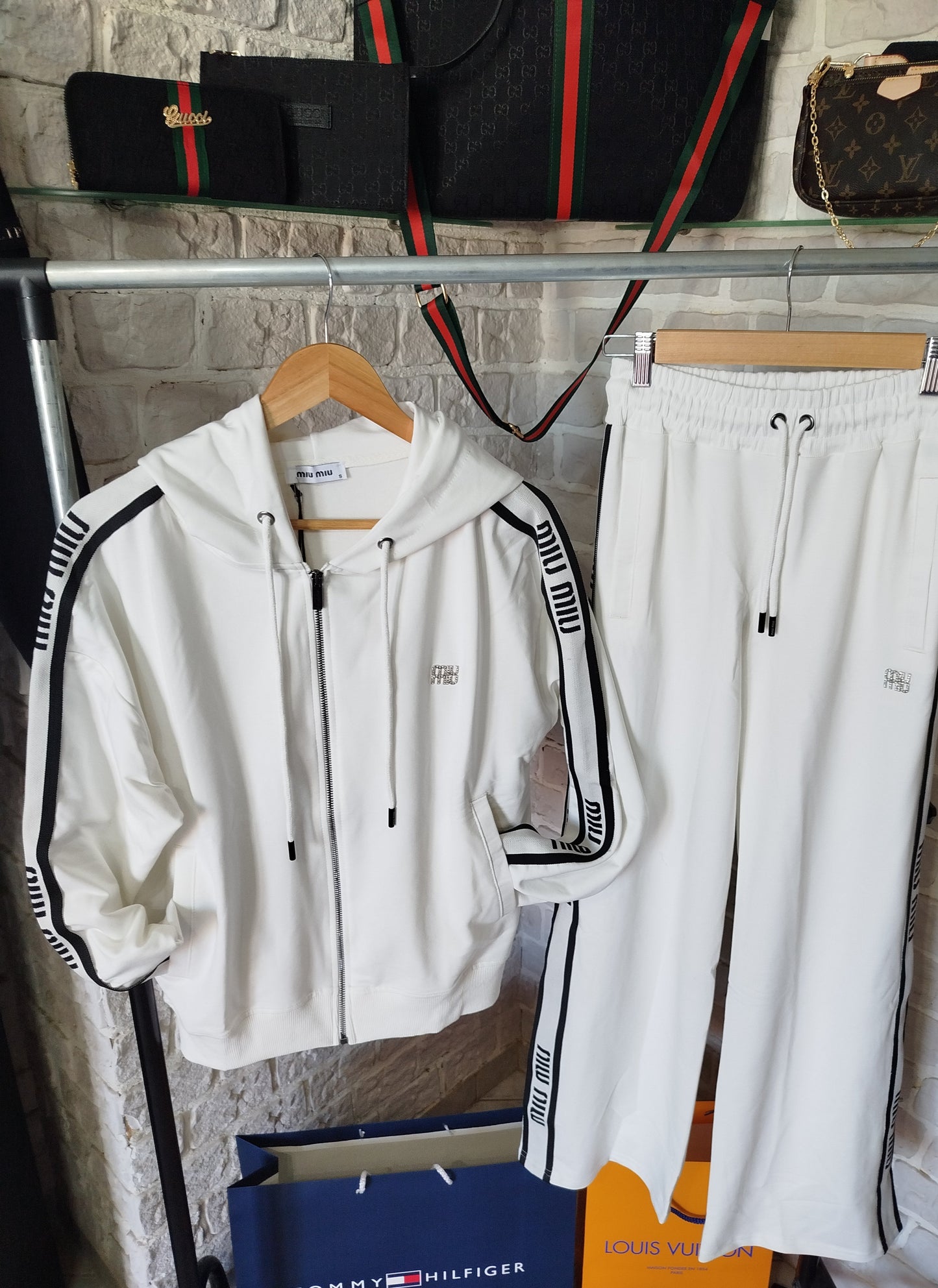 Γυναικείο σετ φόρμας Miu miu