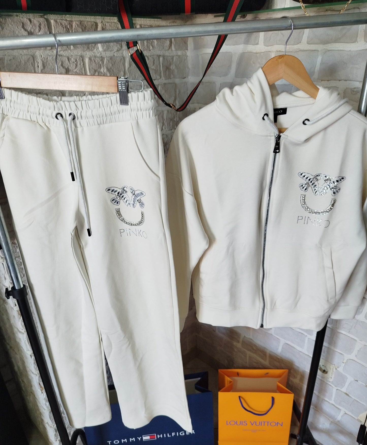 Γυναικείο σετ φόρμας pinko